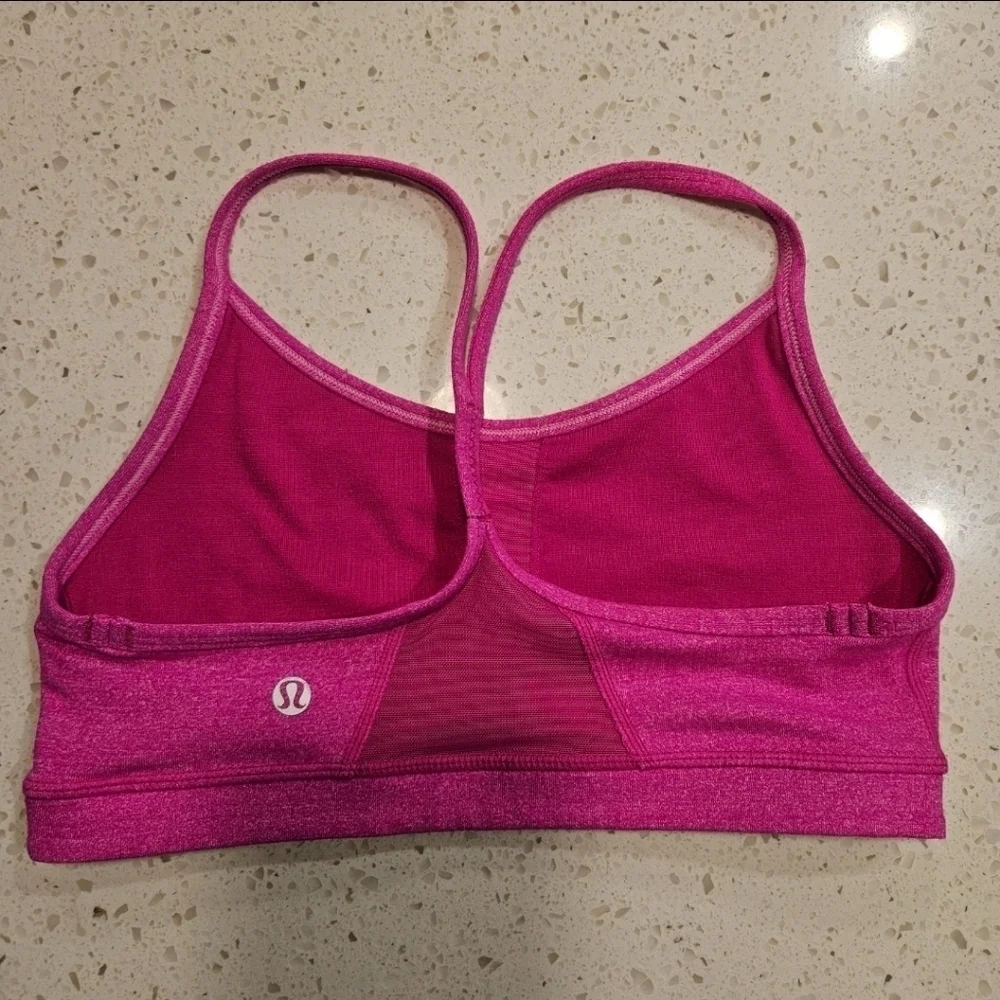 Lululemon Flow Y Bra IV, size 4 Pink Sports Racerback Bra Athletic Sportsbra